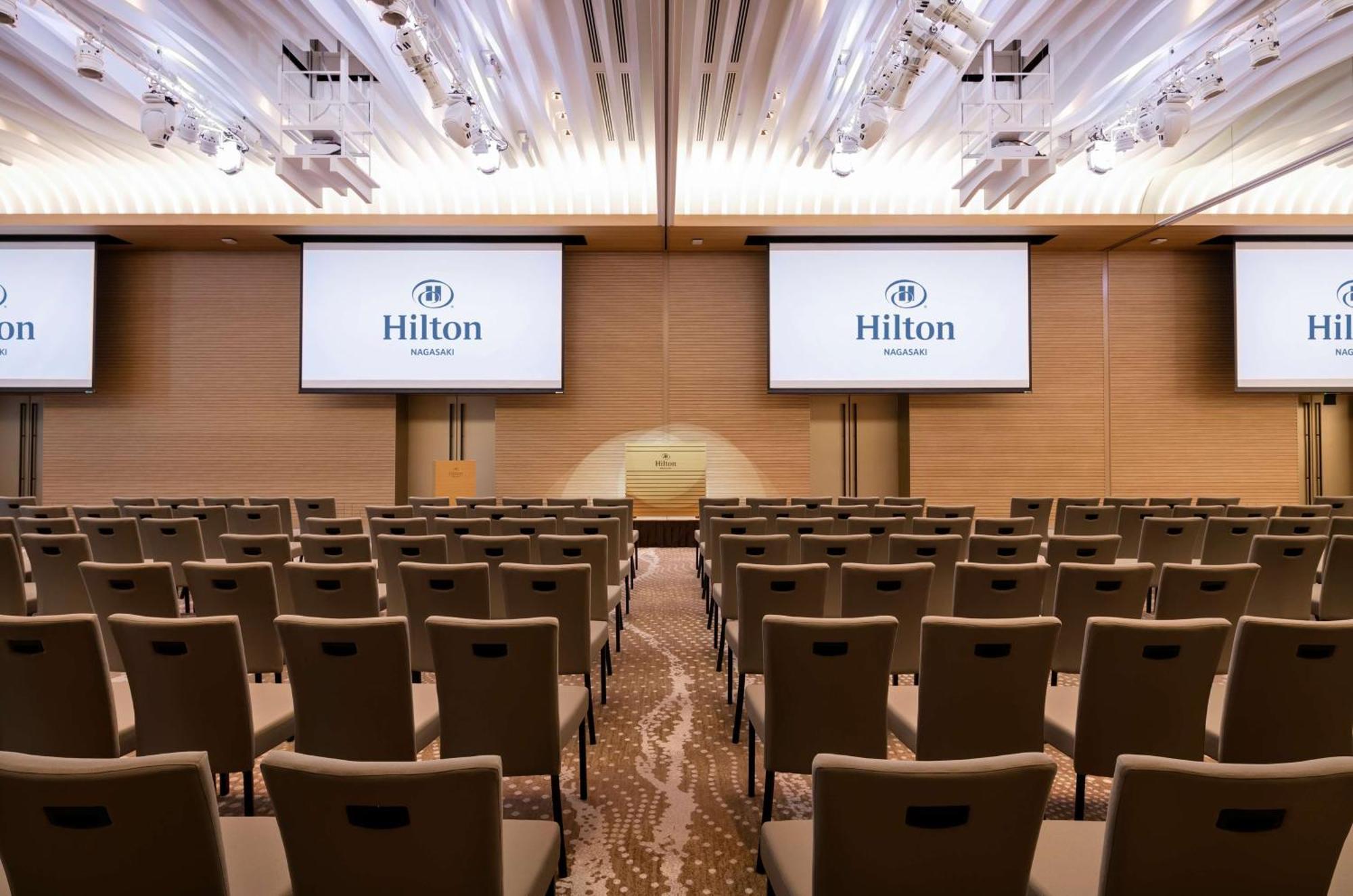Отель Hilton Нагасаки Экстерьер фото